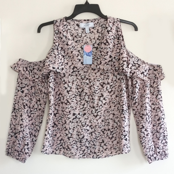 Libby Edelman Cold Shoulder Blouse - Picture 2 of 2